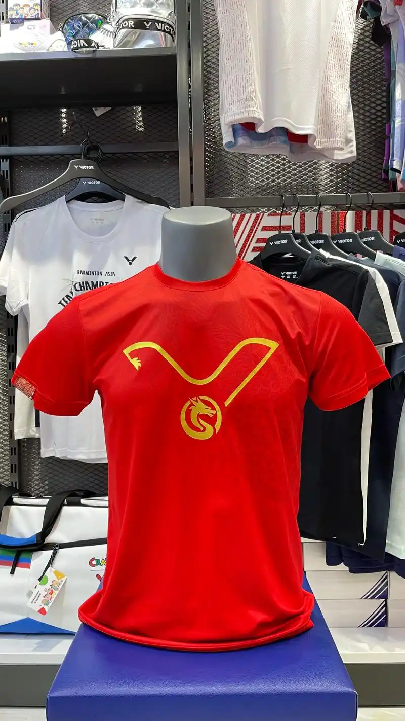 绿龙科隆夺冠引爆电竞圈：短袖队服福利呼唤好运与你同行